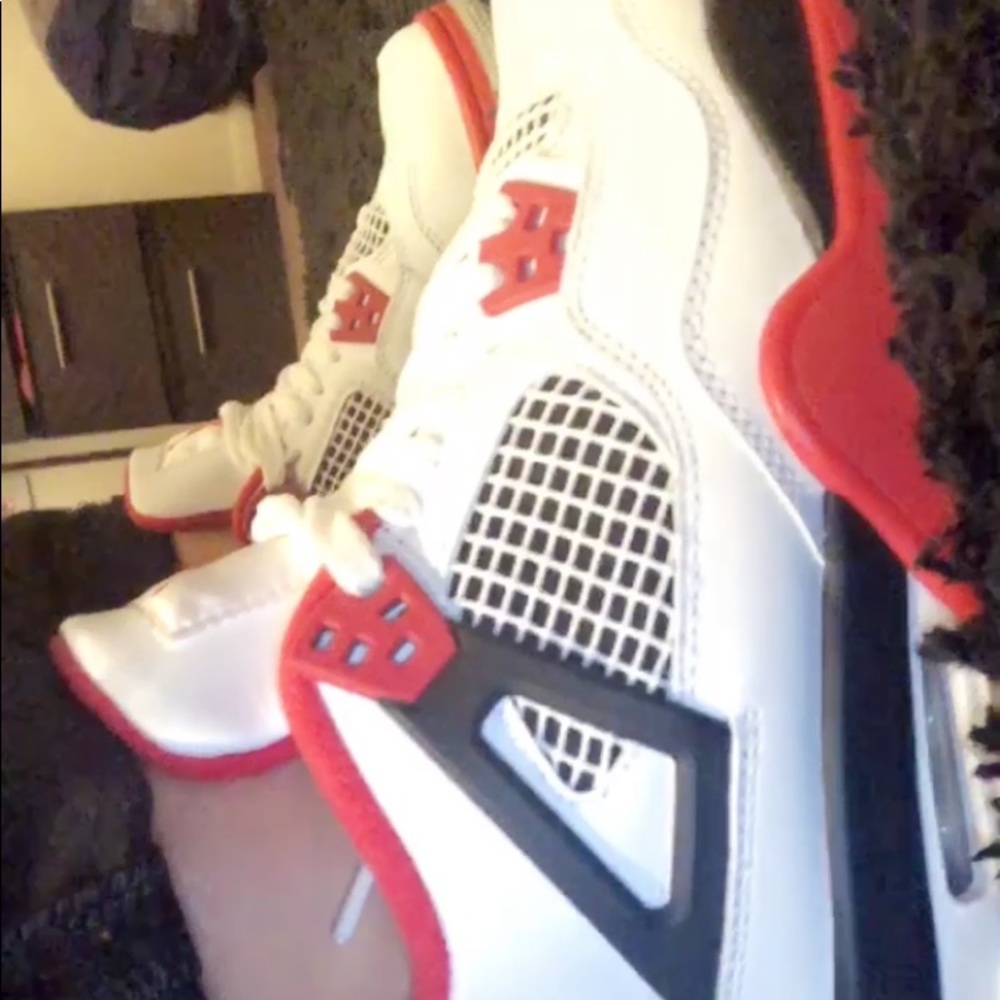 air jordan fire red 4s 7 youth